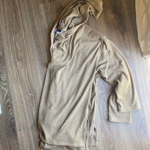 OLD NAVY- women’s L long sleeve 3/4 button hooded sweater